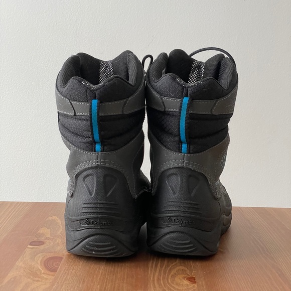 SOLD Boy’s Colombia winter/ snow boots - Picture 5 of 8